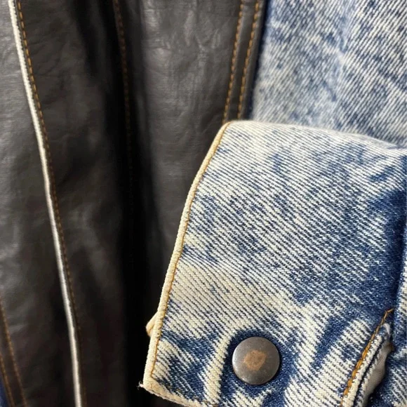 🌟Host Pick🌟EUC Denim/Leather Jacket (heavily lined) - Picture 8 of 8